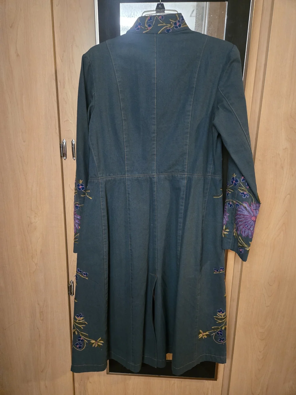 Tracy Reese Teal Trench Coat with Purple Floral Embroidery - Picture 4 of 8
